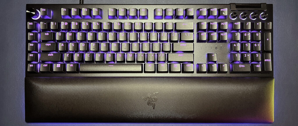 Razer BlackWidow V4 Pro 